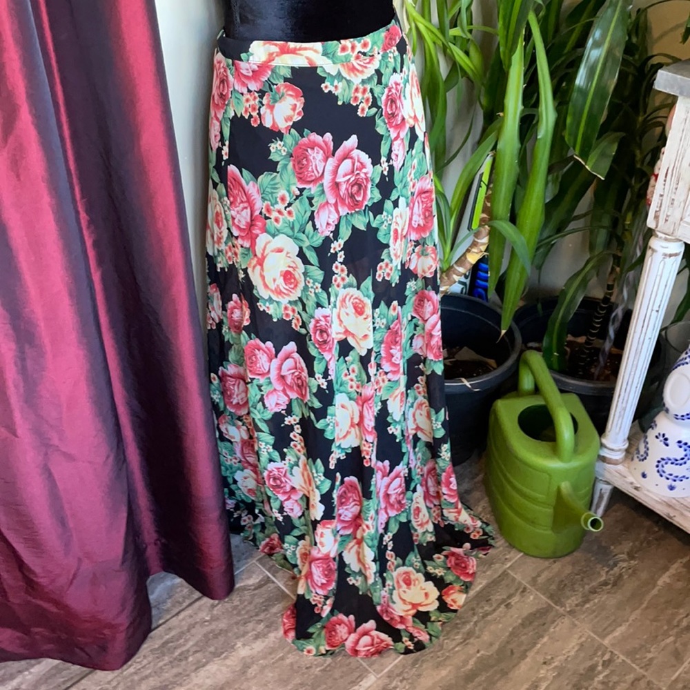 Forever 21 - Floral Skirt